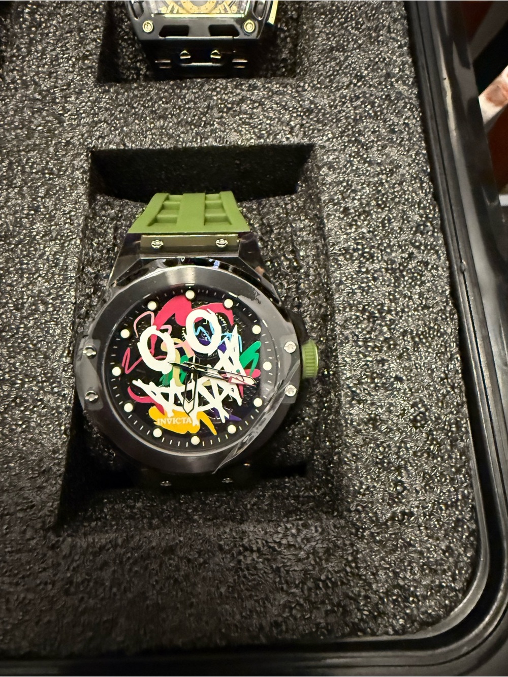 Lot 6 Invicta Men's Watches and 1 TechnoMarine in 8 Slot Invicta Hard - Picture 8 of 16